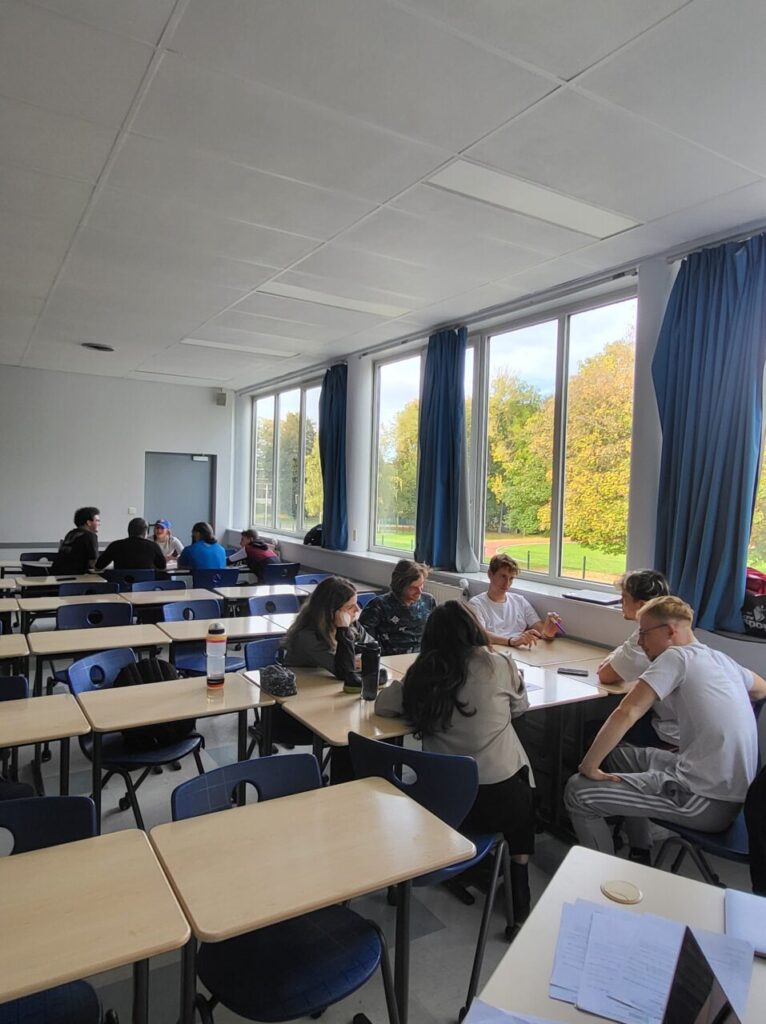 Le mardi 22 octobre, l’UFR STAPS de Nancy a eu l’honneur d’accueillir Mme Jenna Lorusso pour un workshop spécialement organisé pour les étudiants de la filière Education et Motricité, présentant un outil de formation sur l’engagement politique.